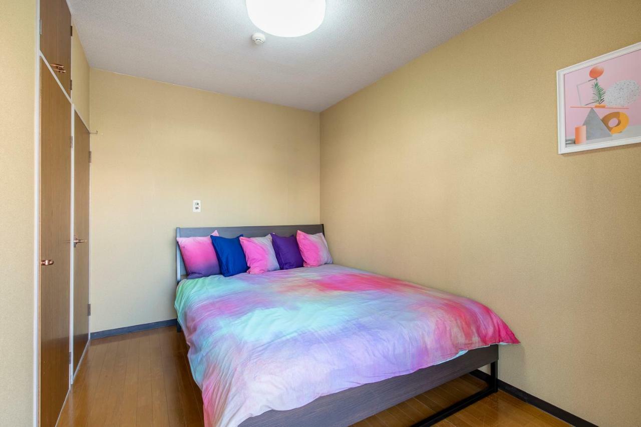 Tokyo Apartment House Inn Bilik gambar
