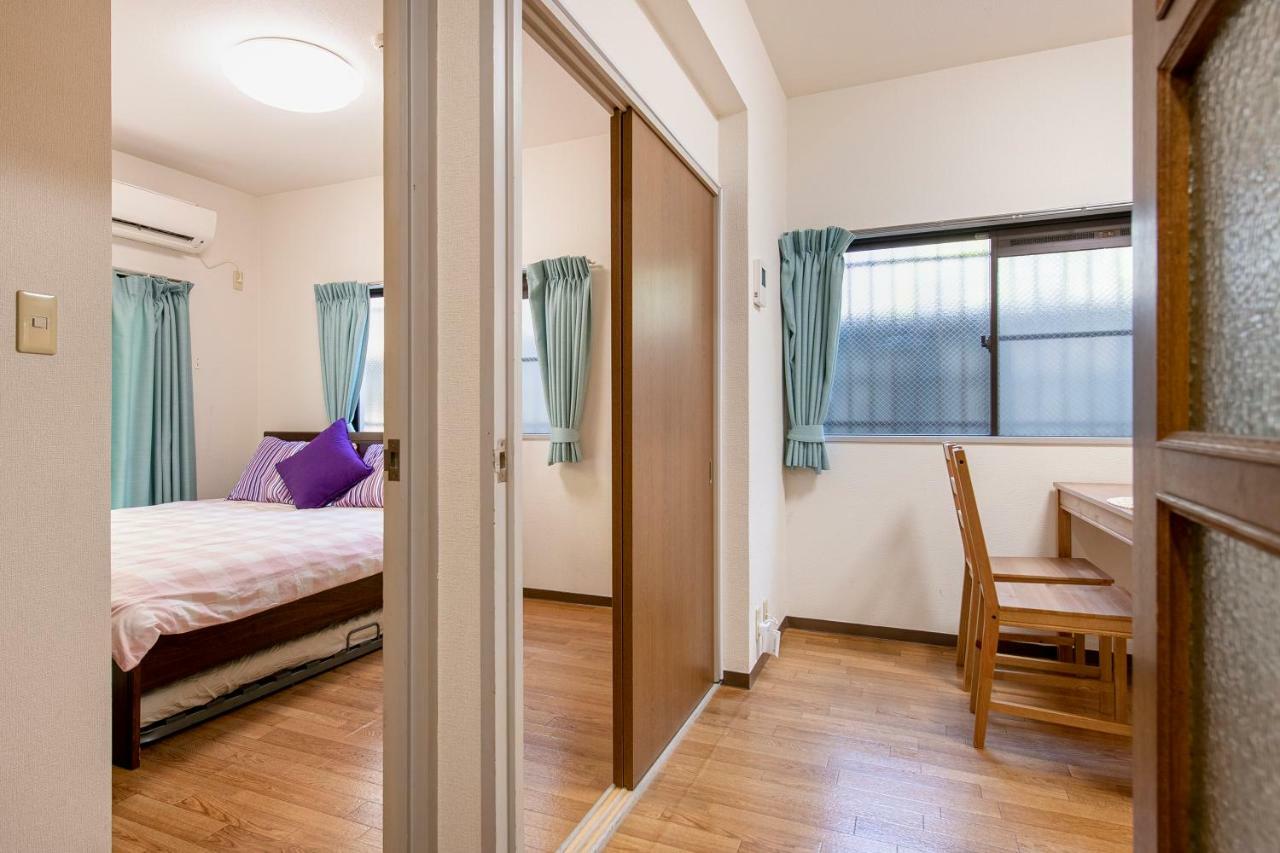 Tokyo Apartment House Inn Bilik gambar